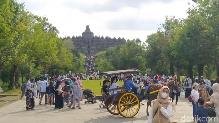 Suasana Candi Borobudur, Kabupaten Magelang, Jawa Tengah, Rabu (4/5/2022).