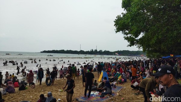 One Way Berlaku Situasional di Jalur Wisata Anyer dan Pantai Carita