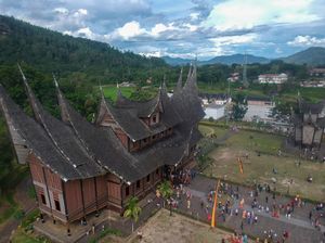 Istano Basa Pagaruyung, Bangunan Elok Penuh Sejarah di Sumbar