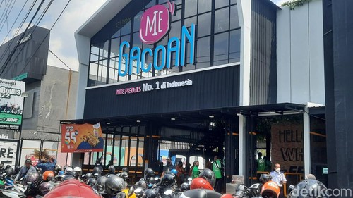 Mie Gacoan Gejayan viral gegara pembeli tak bawa kendaraan ditarik parkir.