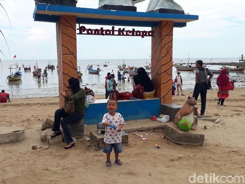 pantai kelapa