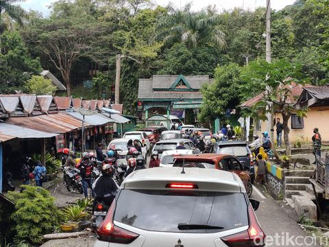 Permandian Air Panas Lejja Ramai Saat Lebaran, Pedagang Untung 3 Kali Lipat