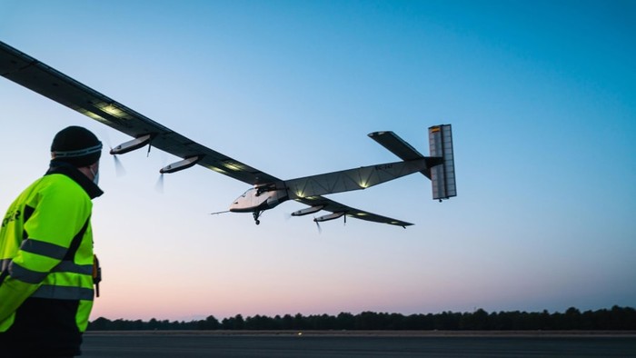 Pesawat Solar Impulse 2