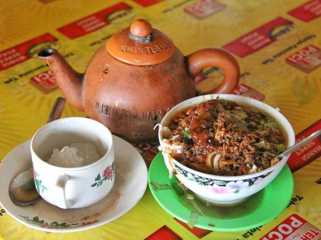 Mudik Lewat Tegal? Yuk Mampir ke 5 Tempat Makan Legendaris Ini