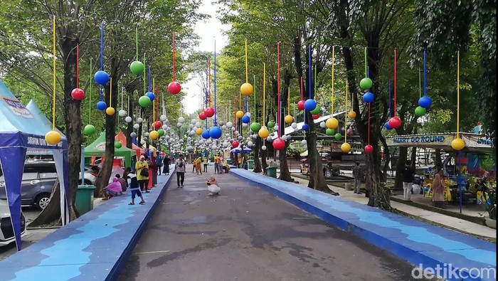 Suasana di Solo Zoo H+3 Lebaran