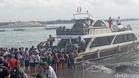 Suratnata menuturkan, pihak Kementerian Perhubungan (Kemenhub), khususnya Direktorat Perhubungan Laut sudah membuka posko selama sebulan untuk mengantisipasi libur Lebaran 2022, termasuk pihaknya di KSOP Kelas II Benoa Wilayah Kerja Sanur. Posko lebaran dibuka mulai 17 April hingga 18 Mei 2022.  
