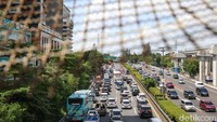 Direktur Lalu Lintas Polda Metro Jaya Kombes Sambodo Purnomo Yogo mengatakan penutupan akses menuju Tol Cikampek dari arah Tol Dalkot dan Priok akan dilakukan sejak di titik Cawang. 