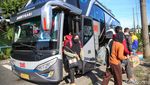 Arus Balik, Warga Mulai Tiba di Terminal Kampung Rambutan