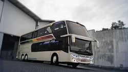 Tampilan Bus Tingkat Terbaru PO Sinar Jaya