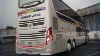 Armada double decker pertama PO Sinar Jaya menggunakan bodi Adiputro Jetbus 3+ DD yang dibalut dengan sasis buatan Jerman, Mercedes-Benz OC 500 RF 2542. Foto: Foto: Dok. Adiputro