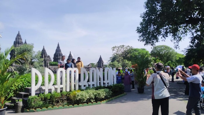 Candi Prambanan Lebaran