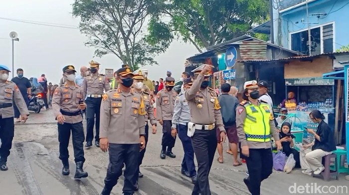 Tidak ada kemacetan jalur wisata di Jatim selama momen Lebaran 2022 hingga saat ini. Itu seperti yang disampaikan Dirlantas Polda Jatim Kombes Latief Usman.