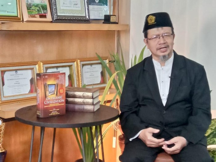 Drs Muhammad Muhtar Arifin MLib - Dekan Fakultas Agama Islam Unissula