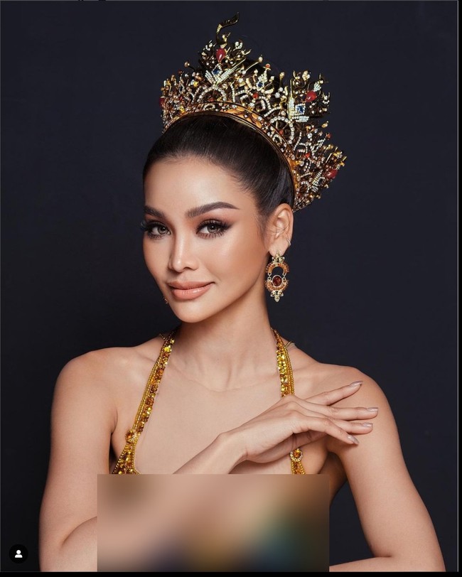 Seperti dikutip twentyfournews, Engfa Waraha mengaku dirinya tidak membatasi diri dalam hal cinta. Dia juga tidak tahu jenis kelamin mana yang akan dikencaninya. Wanita 27 tahun itu berharap semua pihak bisa menerima dirinya apa adanya. Foto: Dok. Instagram/fa_engfa8