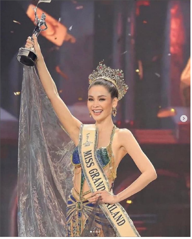 Engfa Waraha terpilih menjadi pemenang Miss Grand Thailand 2022 dalam malam grand final yang digelar pada akhir April 2022. Dia mengalahkan 76 finalis yang berasal dari berbagai provinsi di Thailand. Foto: Dok. Instagram/fa_engfa8