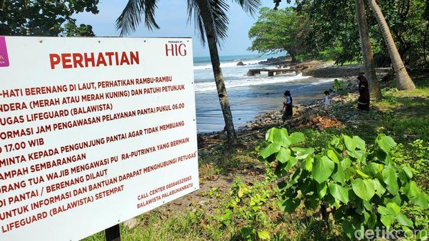 Geosite Batu Karut di Palabuhanratu Sukabumi.