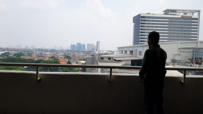 Jadi Kebutuhan Sejuta Umat, PUPR Kebut Pembangunan Sejuta Rumah Kementerian Pekerjaan Umum dan Perumahan Rakyat (PUPR) tetap optimis pelaksanaan Program Sejuta Rumah akan semakin meningkat usai hari raya Idul Fitri. Semakin meningkatnya kebutuhan rumah layak huni serta adanya kebijakan pemerintah untuk mendorong perekonomian diberbagai sektor industri diharapkan mampu meningkatkan daya beli masyarakat terhadap properti di Indonesia.