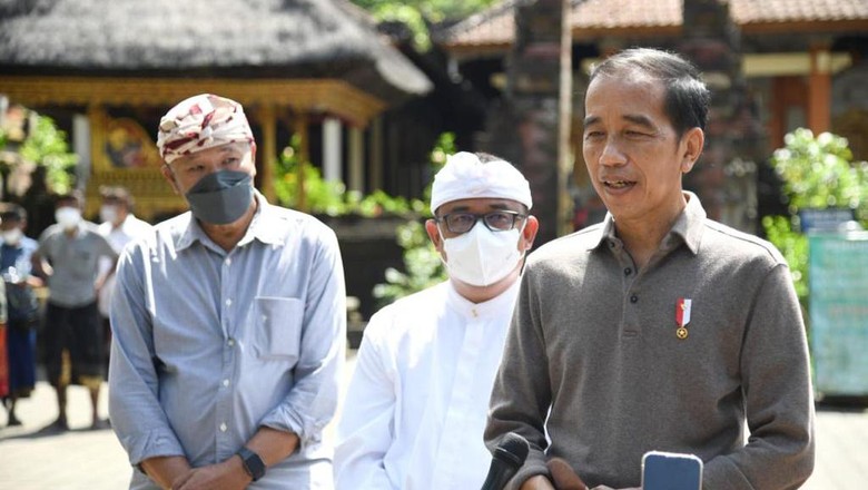 Jokowi kunjungi Pura Tirta Empul di Bali