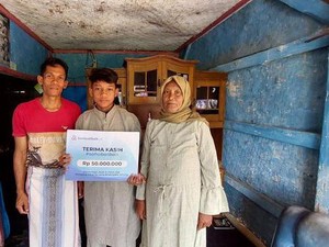 Bahagianya Pajar Dapat HP Baru, Baju Lebaran, Bedah Rumah Berkat Sahabat Baik
