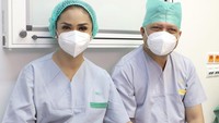 Sejumlah rekan sesama seleb ikut berkomentar di postingan tersebut dan mendoakan kesembuhan Kellen. Foto: (Dok. Instagram @krisdayantilemos)