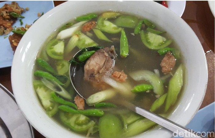 Melintas di Serang, Mampir Dulu Makan Nasi Sumsum dan Rabeg Enak