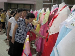 Di Korea Utara, Warga Tidak Bisa Bebas Pilih Gaya Rambut dan Pakaian