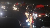 Kakorlantas Polri Irjen Firman Shantyabudi mengatakan masyarakat tidak perlu menunggu berakhirnya penerapan one way arus balik Lebaran 2022 untuk melakukan mobilitas. Firman mengingatkan rekayasa lalu lintas bersifat situasional sehingga tak dapat dipastikan kapan berakhirnya.