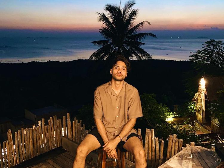 10 Potret Keren Refal Hady Wedding Agreement Saat Kulineran