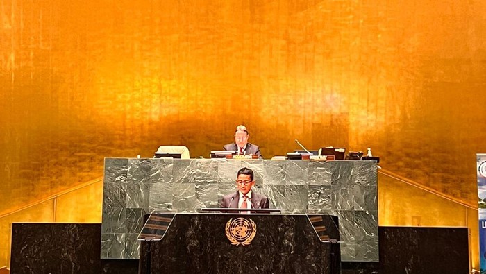 Sandiaga Uno memberikan sambutan di event High-level Thematic Debate on Tourism yang diadakan oleh United Nations General Assembly Hall, New York Amerika Serikat, Rabu (4/5/2022).