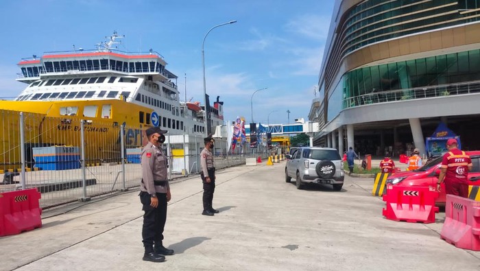 Situasi di Pelabuhan Bakauheni pada Jumat (6/5/2022) pagi.