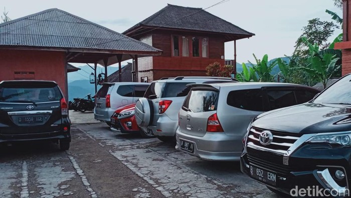 Suasana penginapan di Subang.