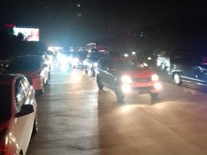 Tol Cikampek Macet di Km 46 Arah Jakarta, Kembali Lancar di Km 30
