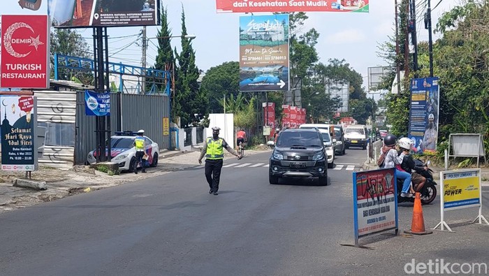 Arus Lalu Lintas Kawasan Wisata Lembang Lengang