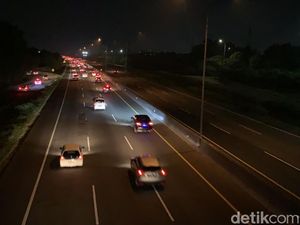 Update Arus Balik: Lalin Km 54 Tol Japek Arah Jakarta Lancar