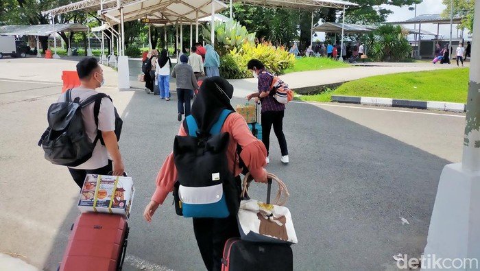 Bandara Hasanuddin Makassar mulai padat jelang puncak arus balik