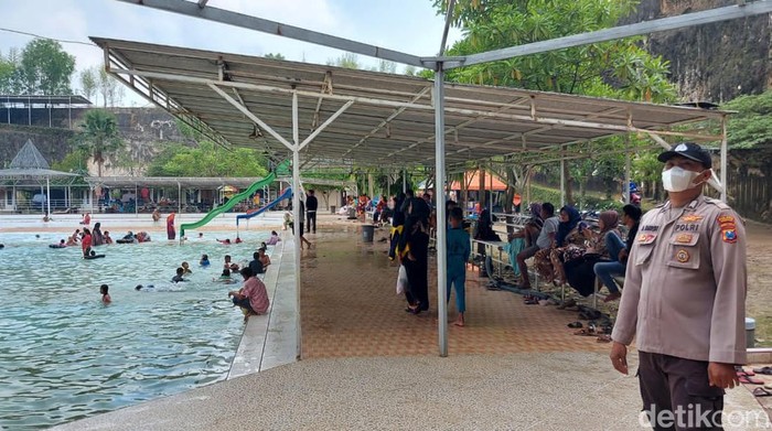 Kawasan wisata di Bangkalan dipenuhi pemudik