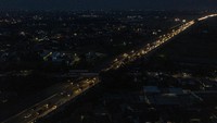 Dari keterangan resmi di situs Jasa Marga, angka tersebut merupakan angka kumulatif arus lalu lintas (lalin) dari empat Gerbang Tol (GT) Barrier/Utama, yaitu GT Cikupa (arah Merak), GT Ciawi (arah Puncak), dan GT Cikampek Utama, dan GT Kalihurip Utama (arah Trans Jawa dan Bandung).