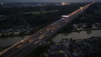 Foto udara kendaraan pemudik melintas menuju arah Jabodetabek di Jalan Tol Jakarta-Cikampek, Karawang, Jawa Barat, Sabtu (7/5/2022).