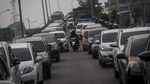 Padat Banget! Arus Balik di Pelabuhan Merak Sempat Macet 2 Km