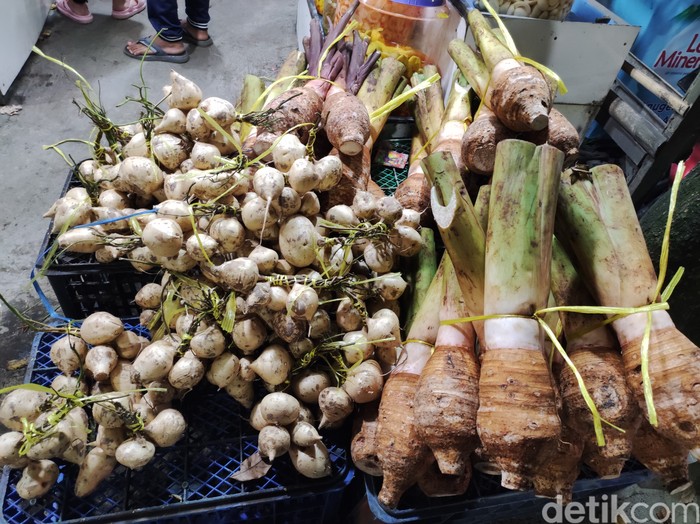 Borong Oleholeh Khas Bogor, Ada Talas hingga Manisan Buah