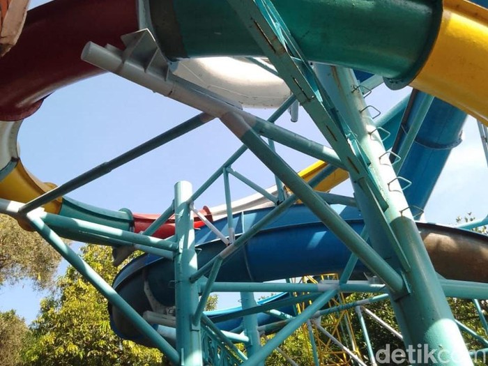 Perosotan Kenpark ambrol