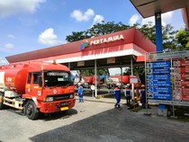Masyarakat Diminta Tidak Panic Buying BBM, Bahlil Pastikan Pasokan Aman