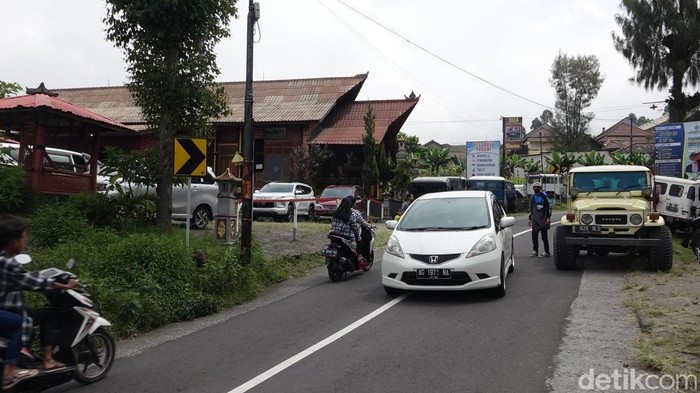 Wisatawan Gunung Bromo meningkat saat libur Lebaran 2022.