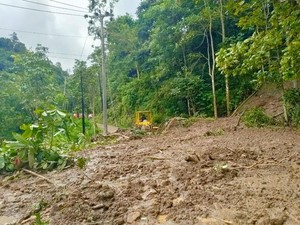 Jalan Sinjai Barat-Malino Tertutup Longsor, Dialihkan Lewat Gunung Perak