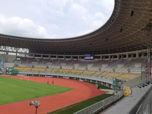 11 Orang Terluka Imbas Kericuhan Suporter Persita vs Persija di BIS