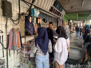 Berburu Oleh-oleh di Pasar Baru Bandung