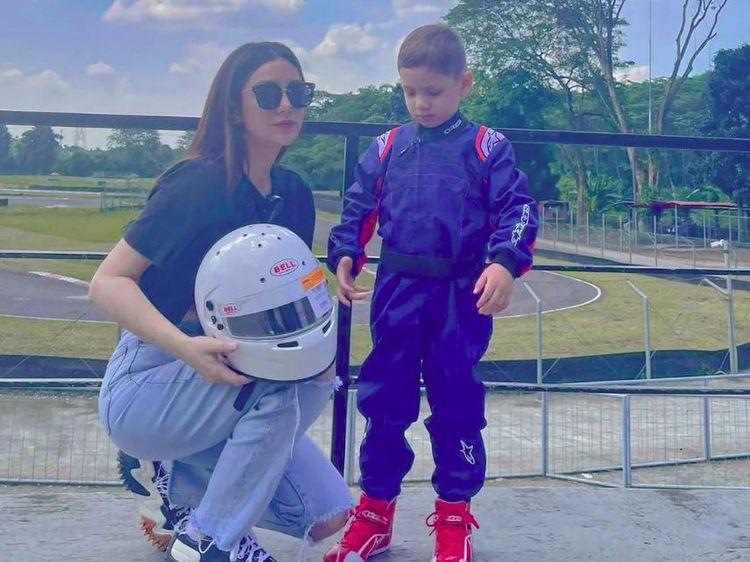 10 Gaya Anak Celine Evangelista, Umur 4 Tahun Jago Balapan Gokart