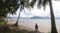Di Trenggalek, Jawa Timur, Pantai Mutiara jadi salah satu destinasi wisata andalan yang cukup populer di kawasan tersebut. ANTARA FOTO/Prasetia Fauzani.