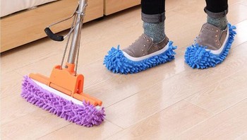 Pilih apa yang akan kamu gunakan untuk membersihkan lantai hari ini. Foto: Brightside