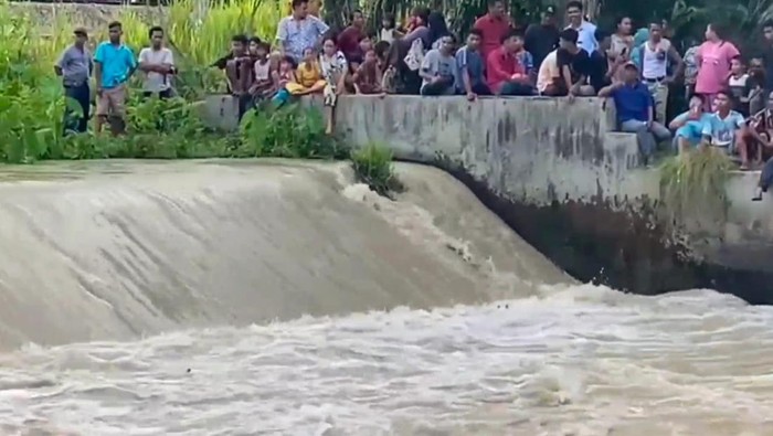Lokasi remaja di Batu Bara yang dilaporkan hilang usai Melompat ke sungai berarus deras. Foto: Istimewa